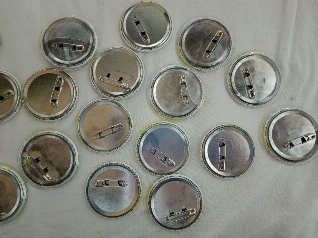 すとぷり　るぅと　缶バッチ　すとめも7　デフォ