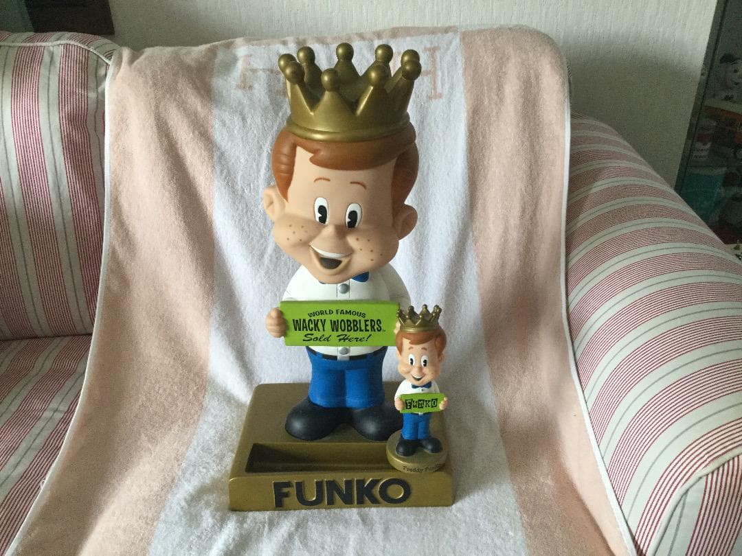 特大首振り人形 ファンコ非売品ボビングヘッド