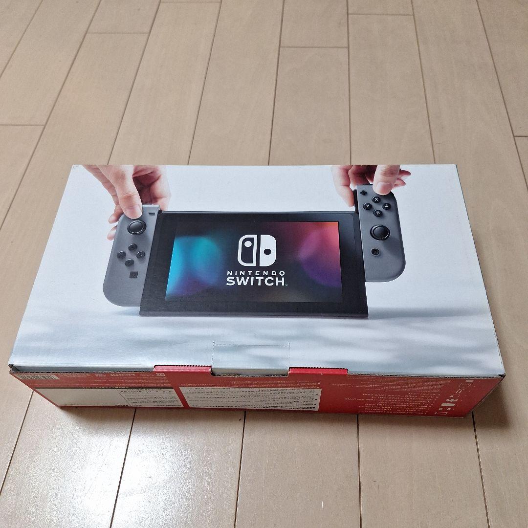 ニンテンドーSwitch 本体　純正ケース付