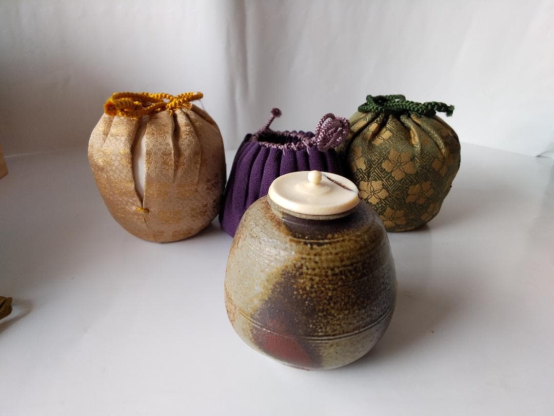 名工 岡安宮山人 茶入 立花大亀書付 常盤 仕覆 野田金襴 藤種純子 新品 です