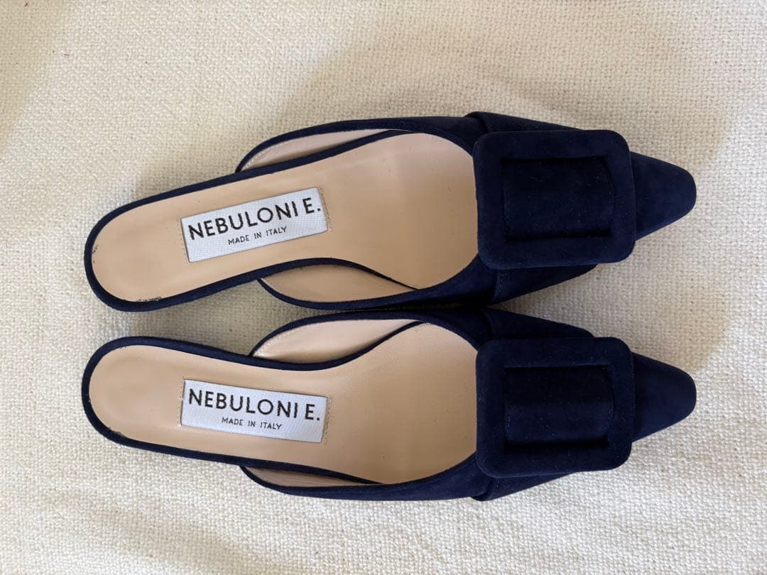 新品未使用★NEBULONIE ネブローニ　スエード バックルミュールサンダル