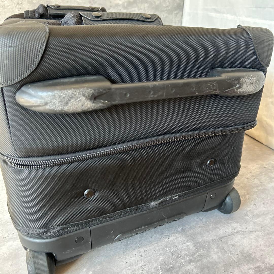 BURTON　86L　ウィーリーダブルデッキ　スーツケース　キャリーバッグ