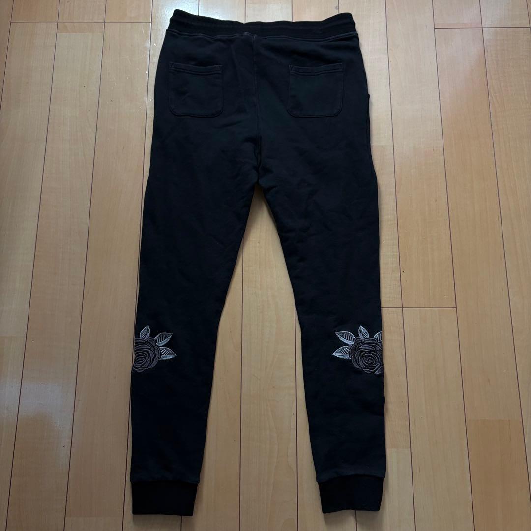 専用超高級ブランド　BLVCK paris セットアップ　花刺繍　黒　スウェット