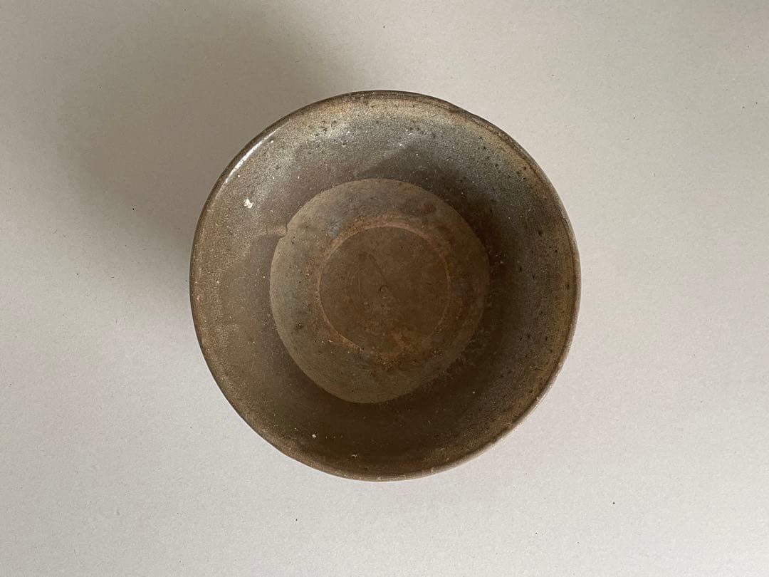 18世紀 壺屋焼 灰釉碗マカイ茶碗 琉球古陶 湧田焼 古我知焼 涌田 鉄釉 鉄絵