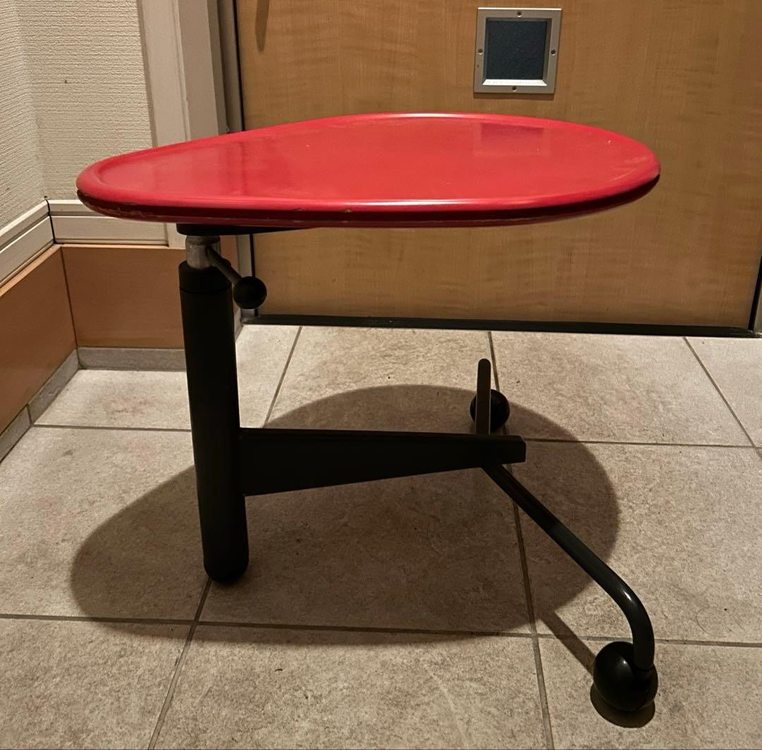 カッシーナ CASSINA KICK サイドテーブル 赤 昇降式　ジャンク