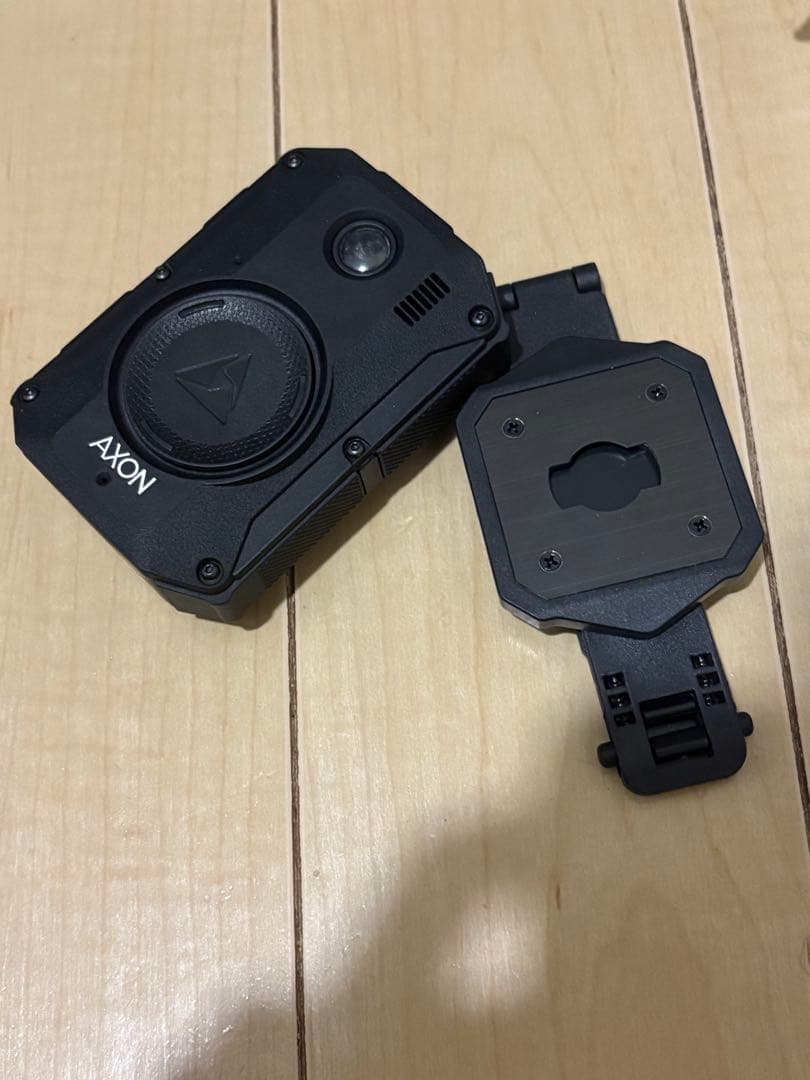 AXON Body 3 ボディカメラ（模型）