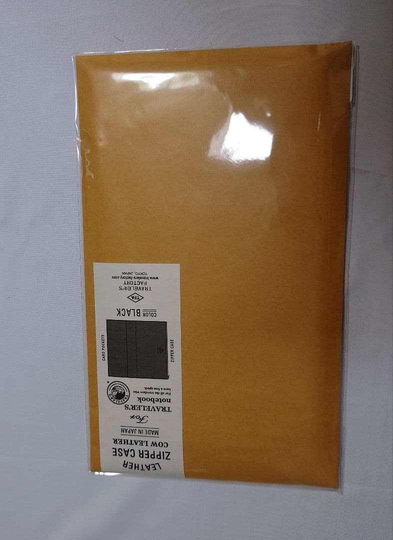 トラベラーズカンパニー　レザージッパーケース　ブラック　レギュラーサイズ