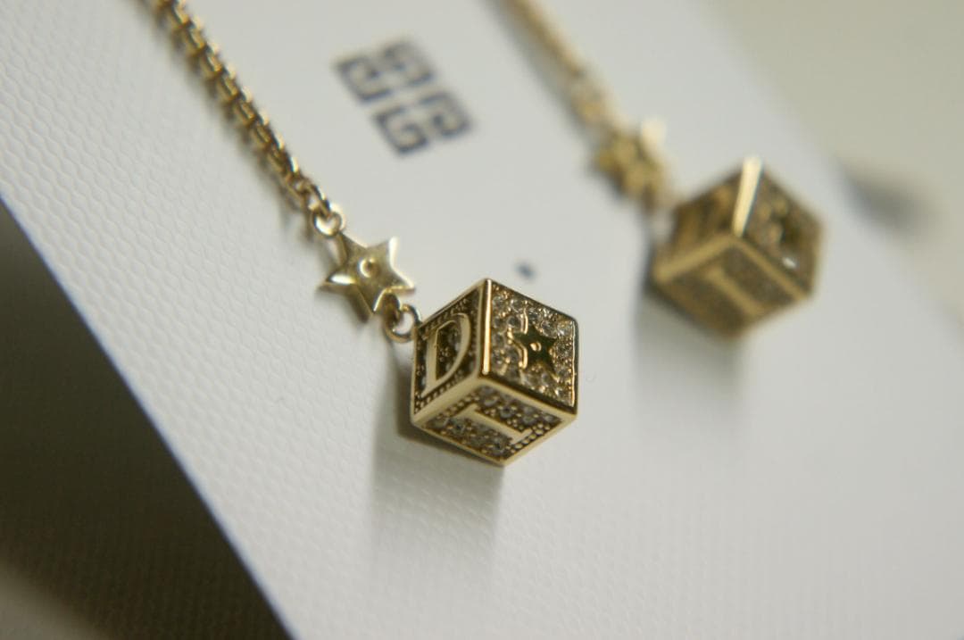 DIOR ロゴキューブ ピアス 正規品 USED ディオール スター ゴールド