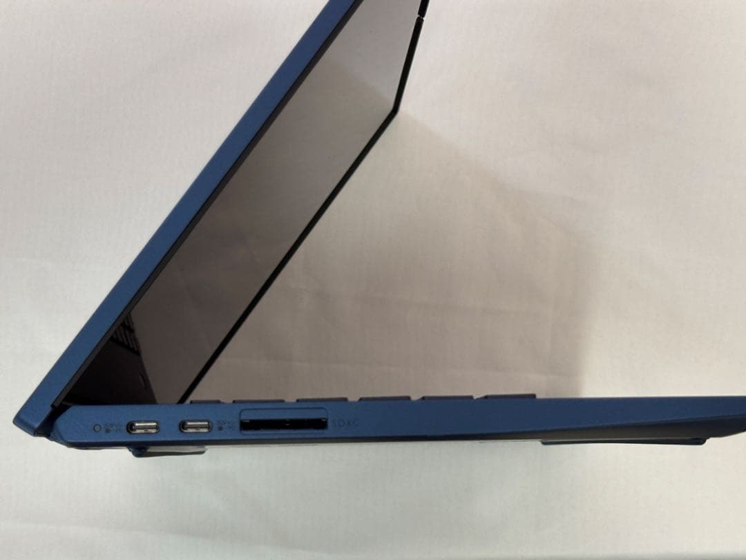 NEC LAVIE N1375HAL intel 13世代i7 16/512GB