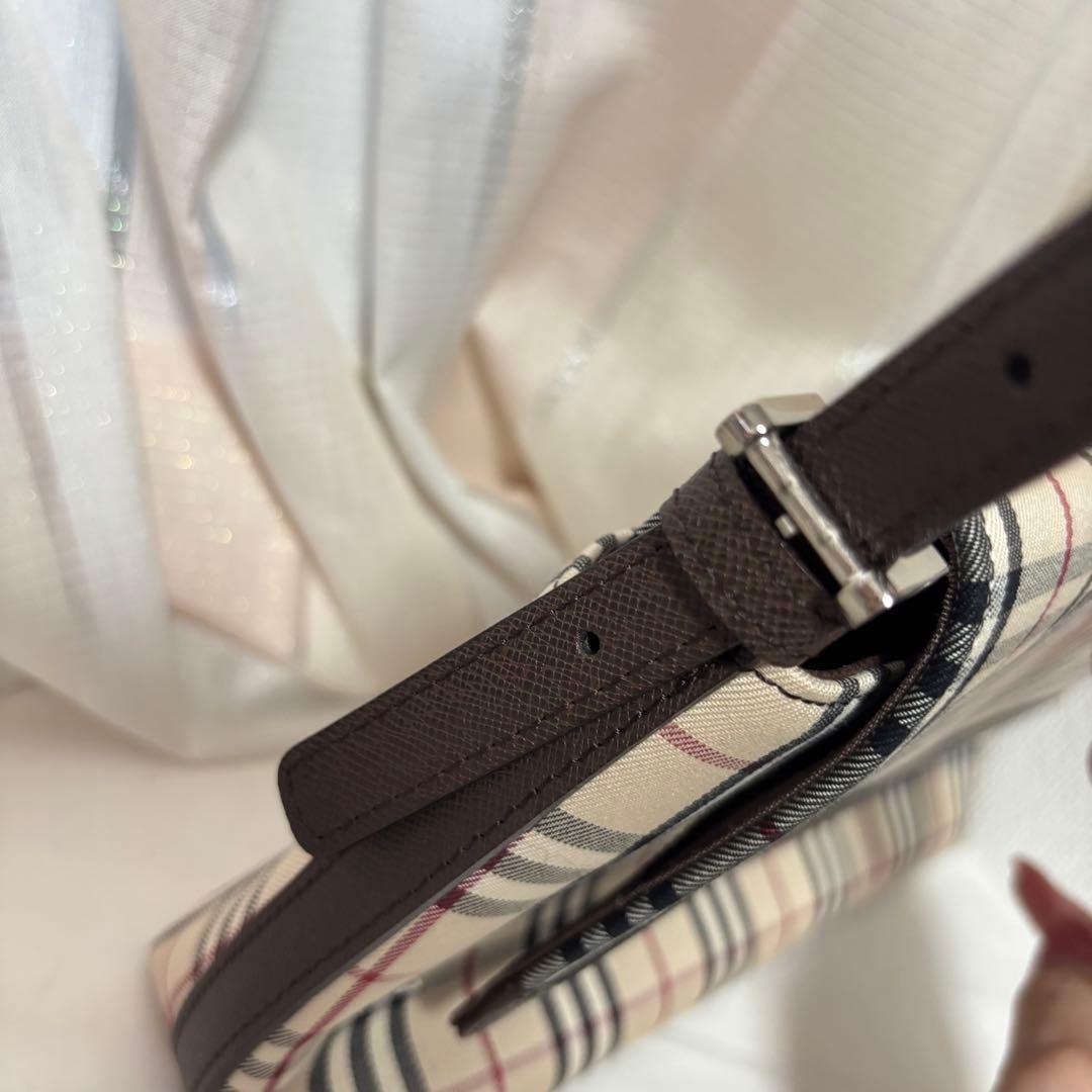 BURBERRY ワンショルダーバッグ ノバチェック キャンバス