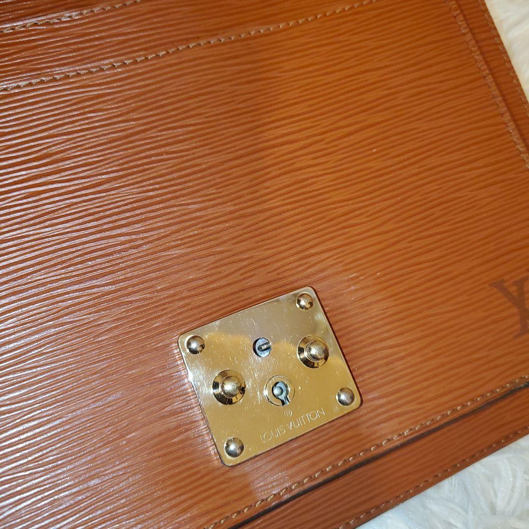 ⭐良品⭐Louis Vuitton エピレザー ビジネスバッグ