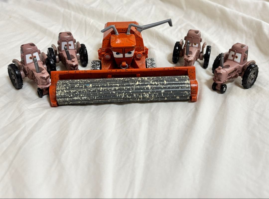 マテル フランク トラクター cars カーズ トミカ C-19