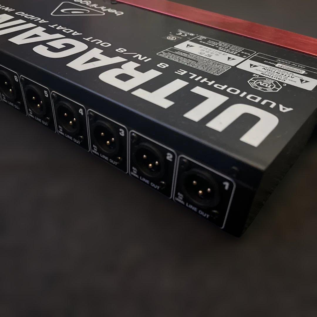 Behringer ADA8200 オーディオインターフェイス