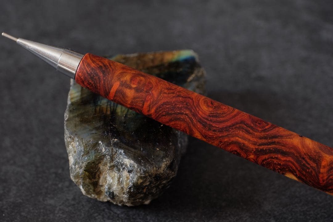 PG5木軸カスタム0215　高村杢工房 製図用シャープペンシル　極上花梨瘤紅白