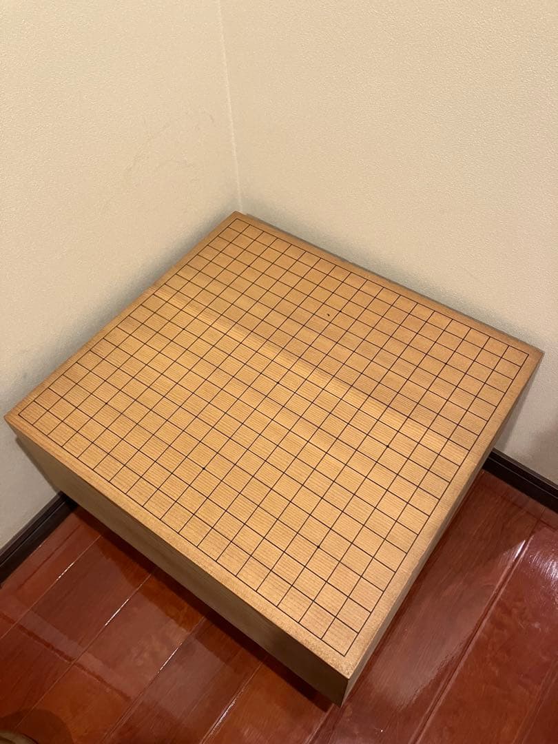 木製囲碁盤　ヘソあり　脚付き　松寿