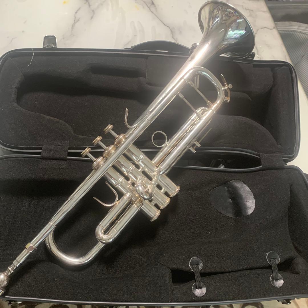 ■ Bach Stradivarius model 37　ML　 トランペット■