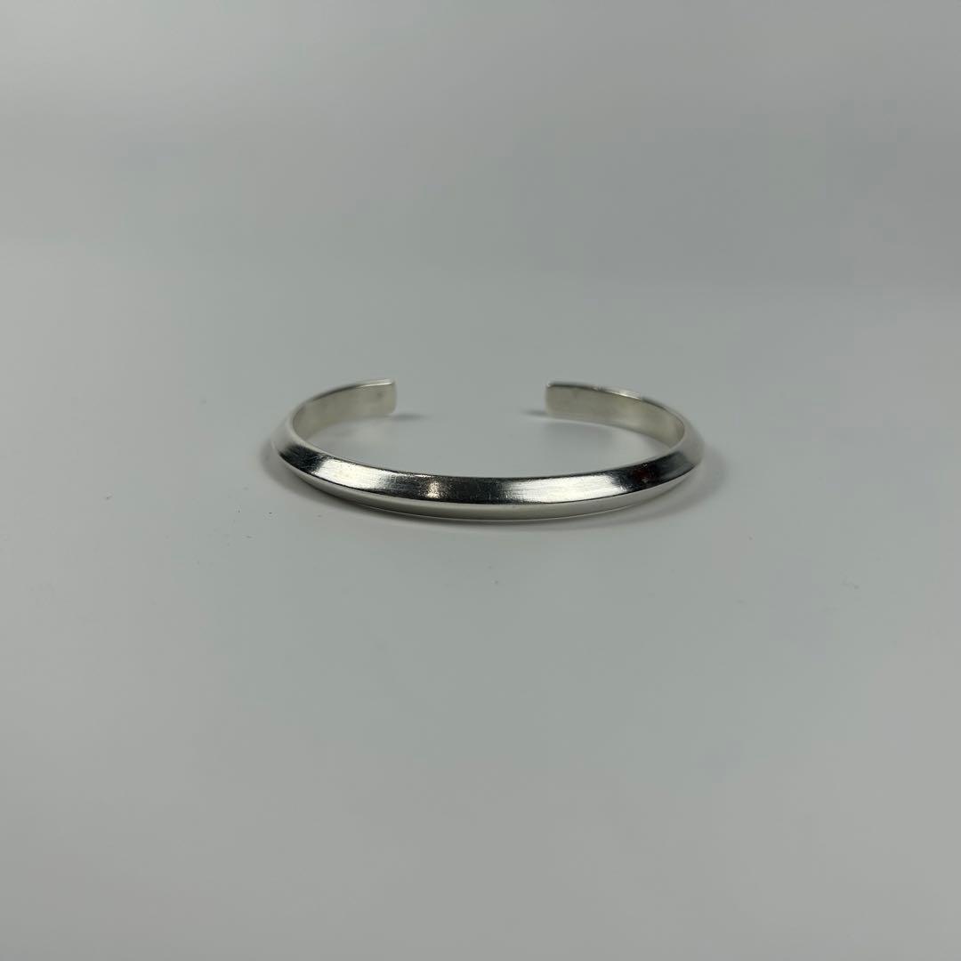 カレンシルバーバングル 角 Karen Silver Bangle