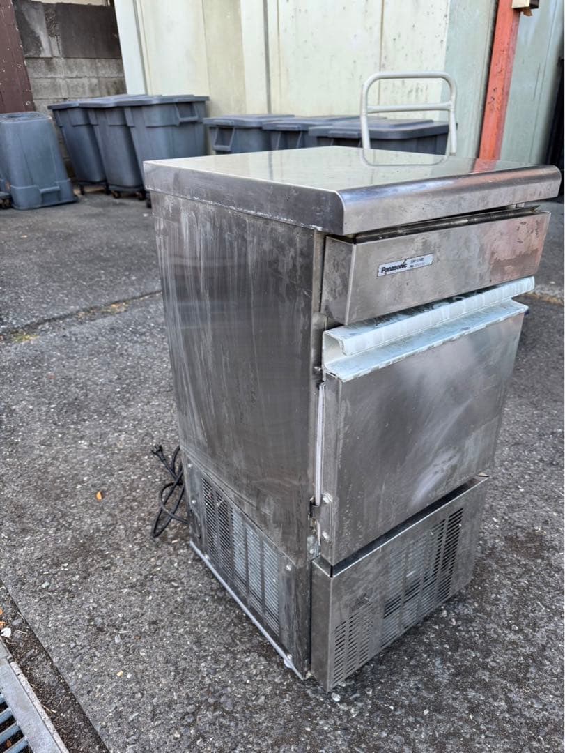 製氷機　パナソニック　キューブアイス　SIM-S2500