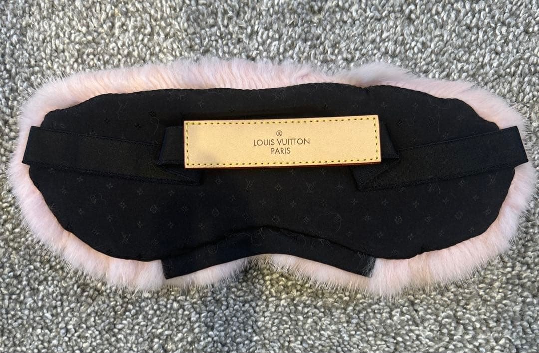 Louis Vuitton ルイヴィトン アイマスク ファー pink ピンク