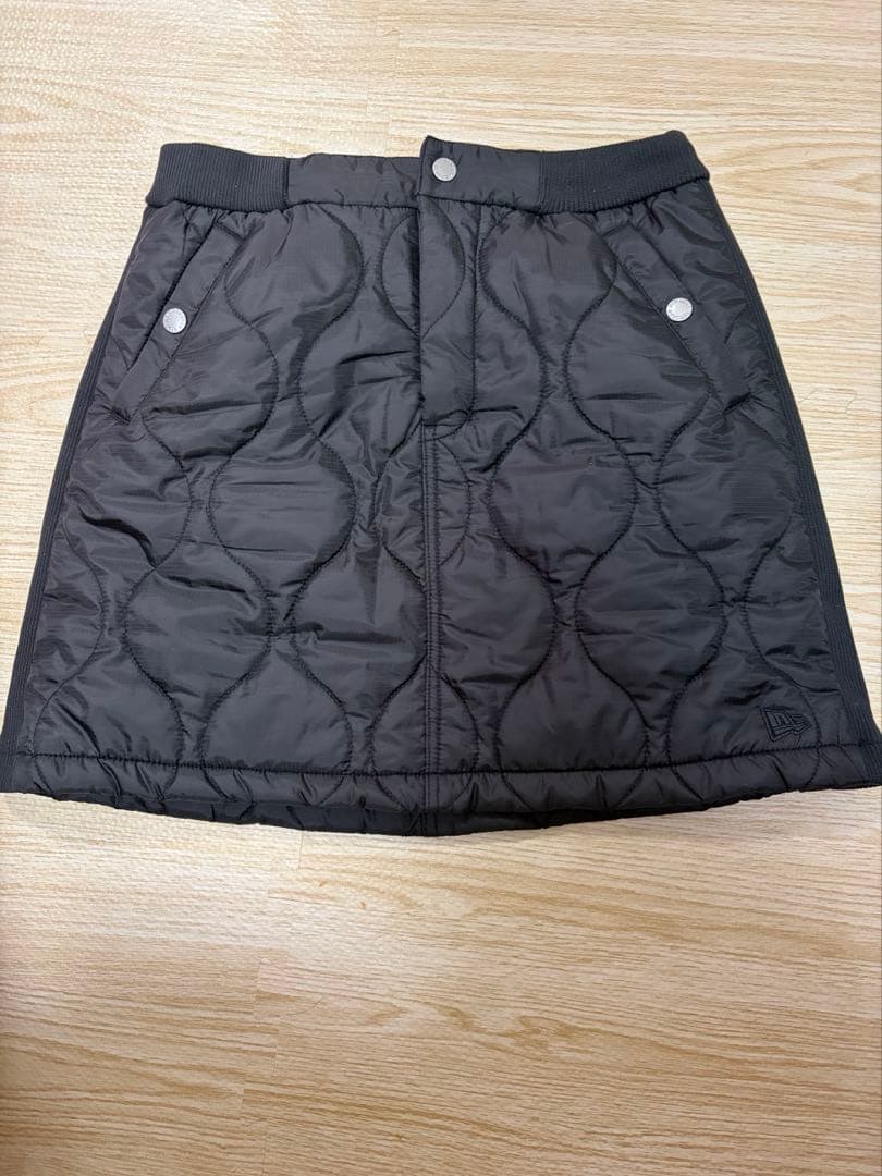 【新品未使用】New Era ブラック キルティングスカート　ゴルフウェア