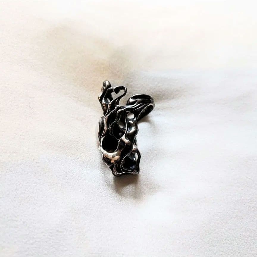 う*に様 【希少】TAUJAN リング WhiteOnyx pulse