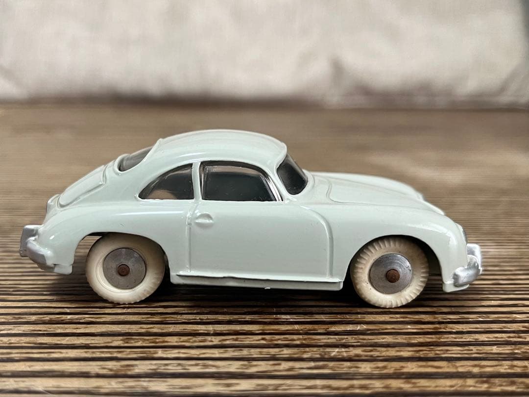 キラル　ポルシェ 356A ミニカー
