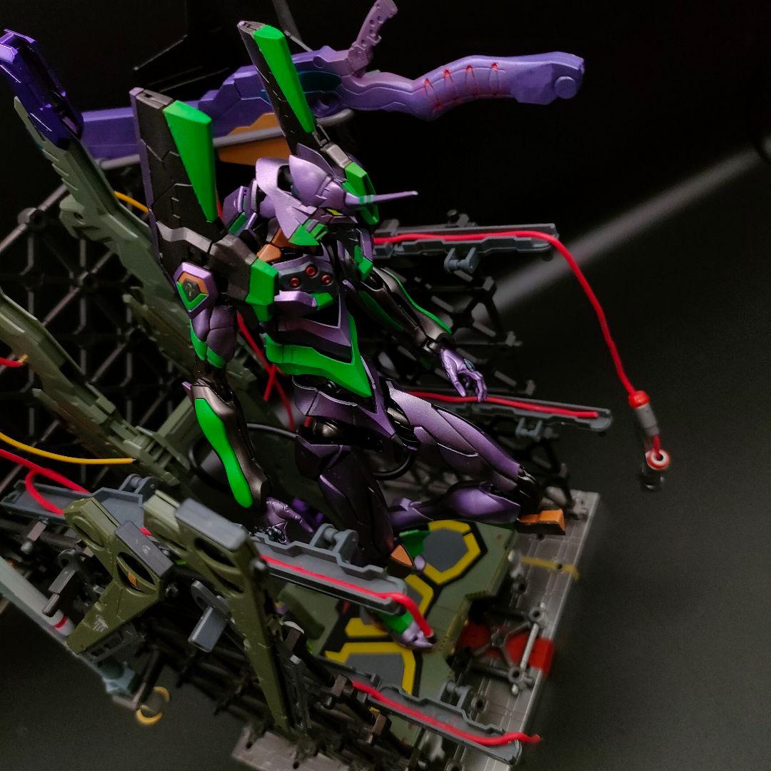 エヴァンゲリオン　初号機　専用拘束兼移動式射出台＋武器格納庫　RG 【全塗装】