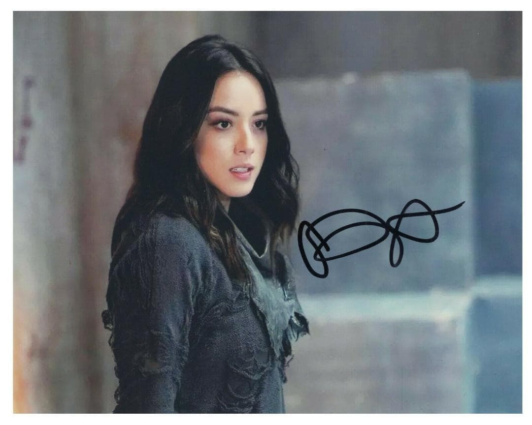 直筆サイン入り写真 クロエ・ベネット エージェント・オブ・シールド SA鑑定済