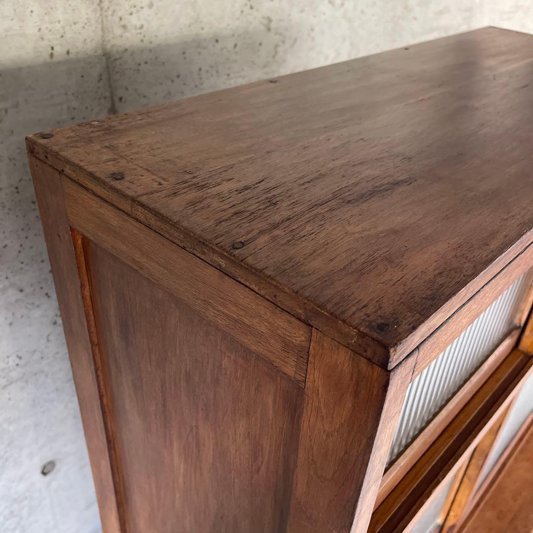 昭和レトロ　食器棚　置き台付き　希少な棚　ダイヤ&モールガラス　戸棚