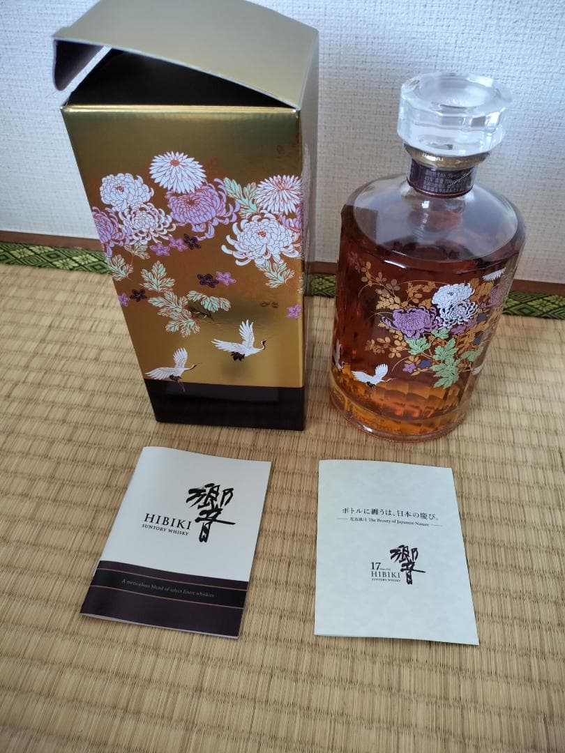 サントリー 響 17年 意匠ボトル 【花鳥風月】