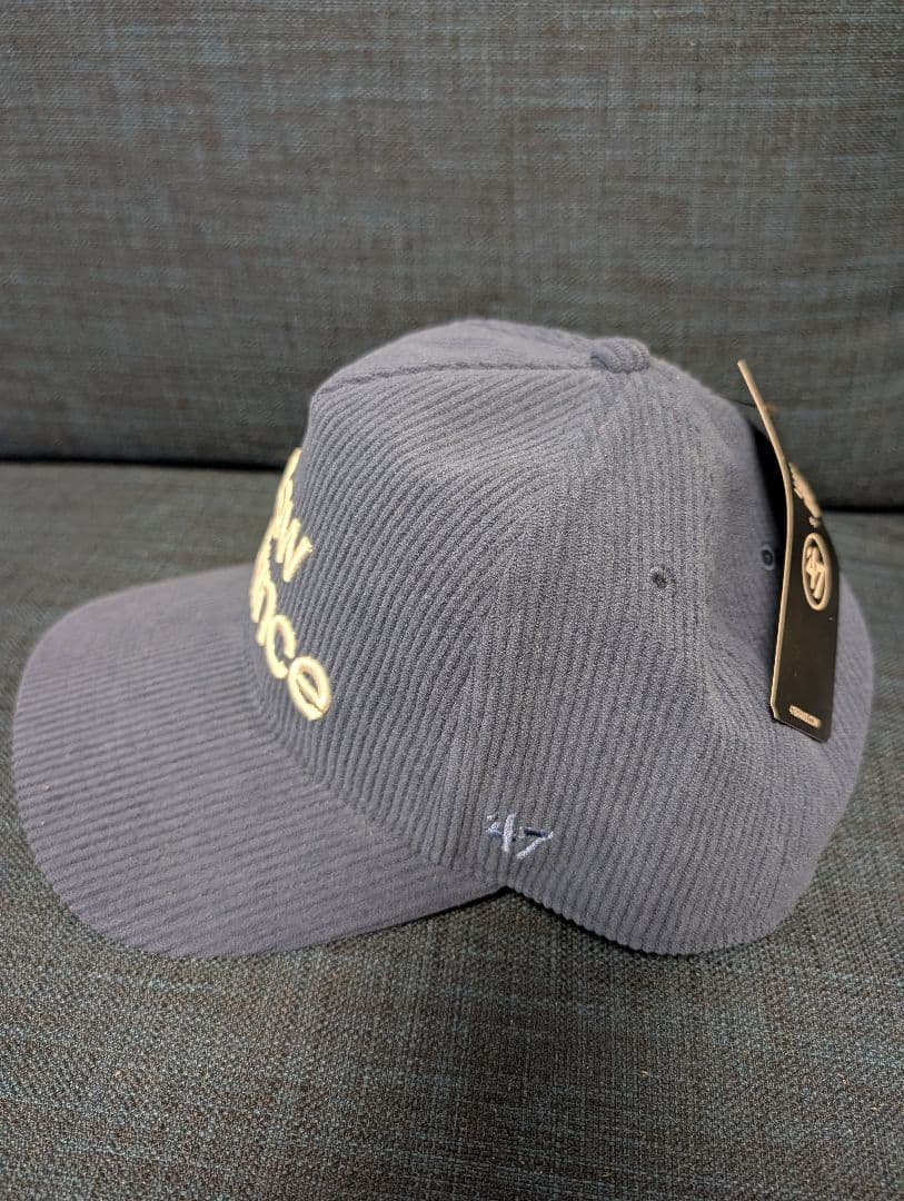 New Balance 47 HITCH ネイビーコーデュロイキャップ