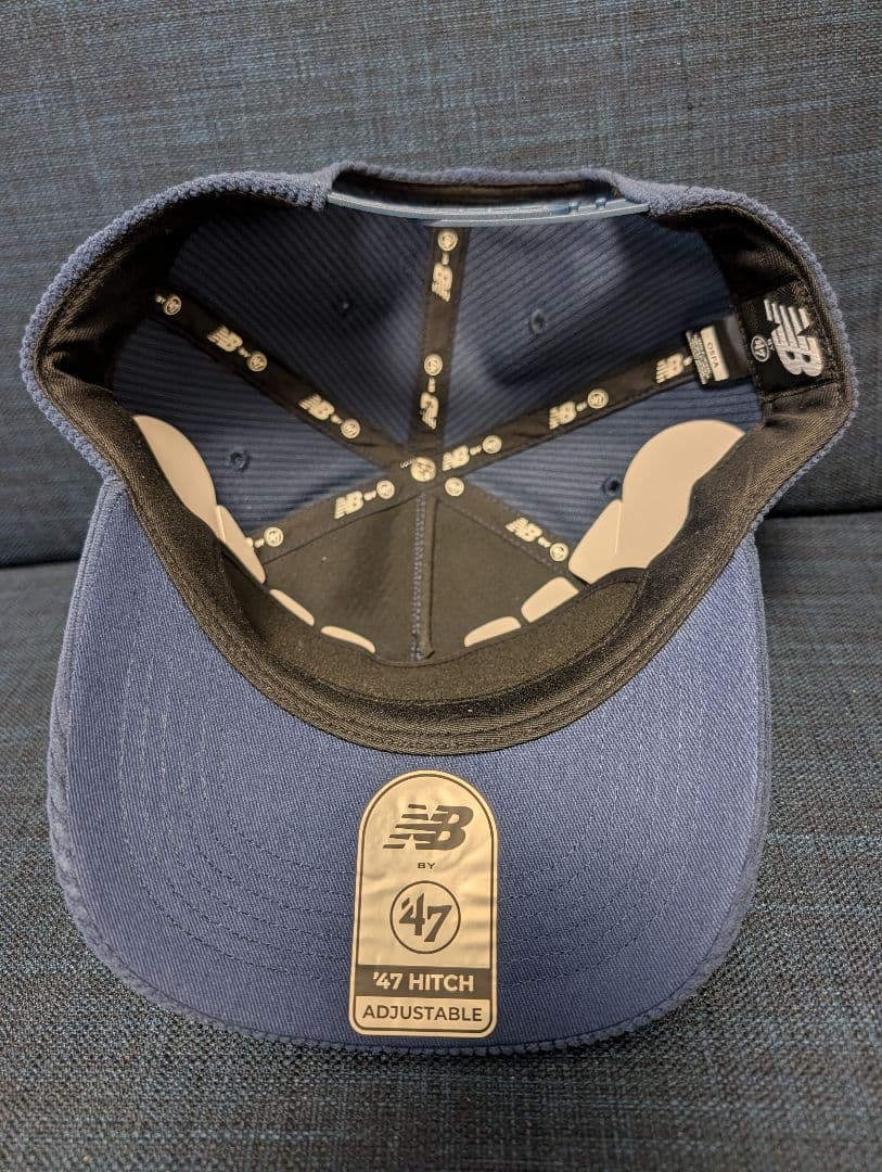 New Balance 47 HITCH ネイビーコーデュロイキャップ