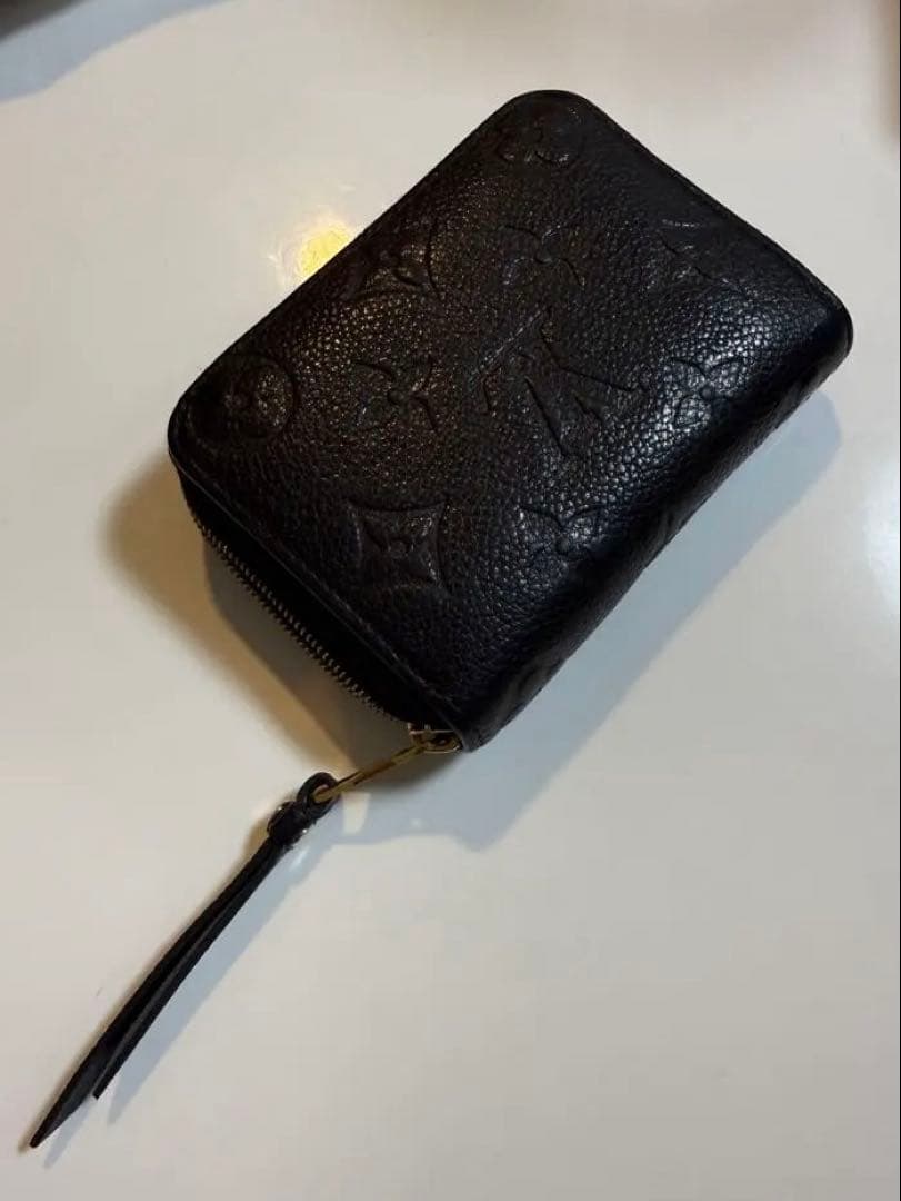 Louis Vuitton アンプラント ジッピーパース