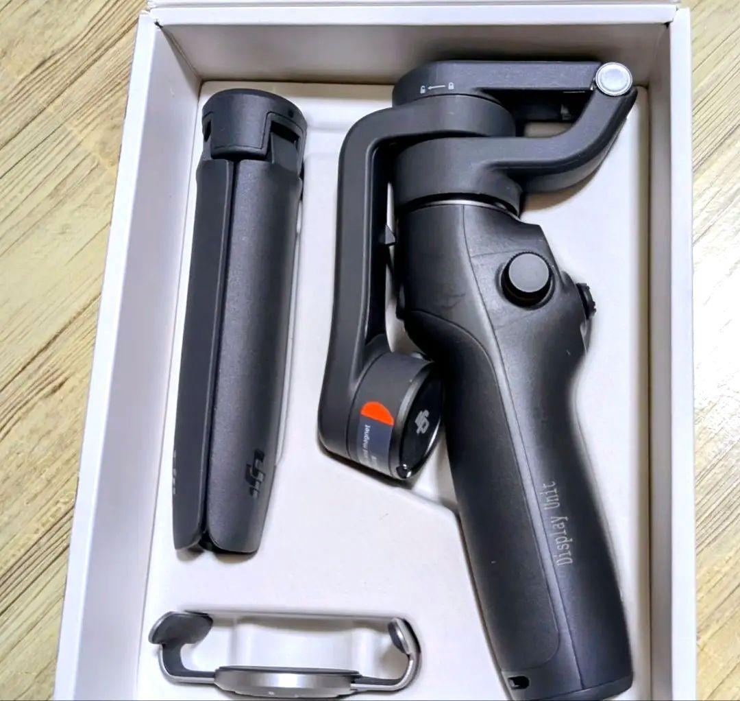 ほぼ新品　DJI Osmo Mobile 6 ジンバル　スタビライザー