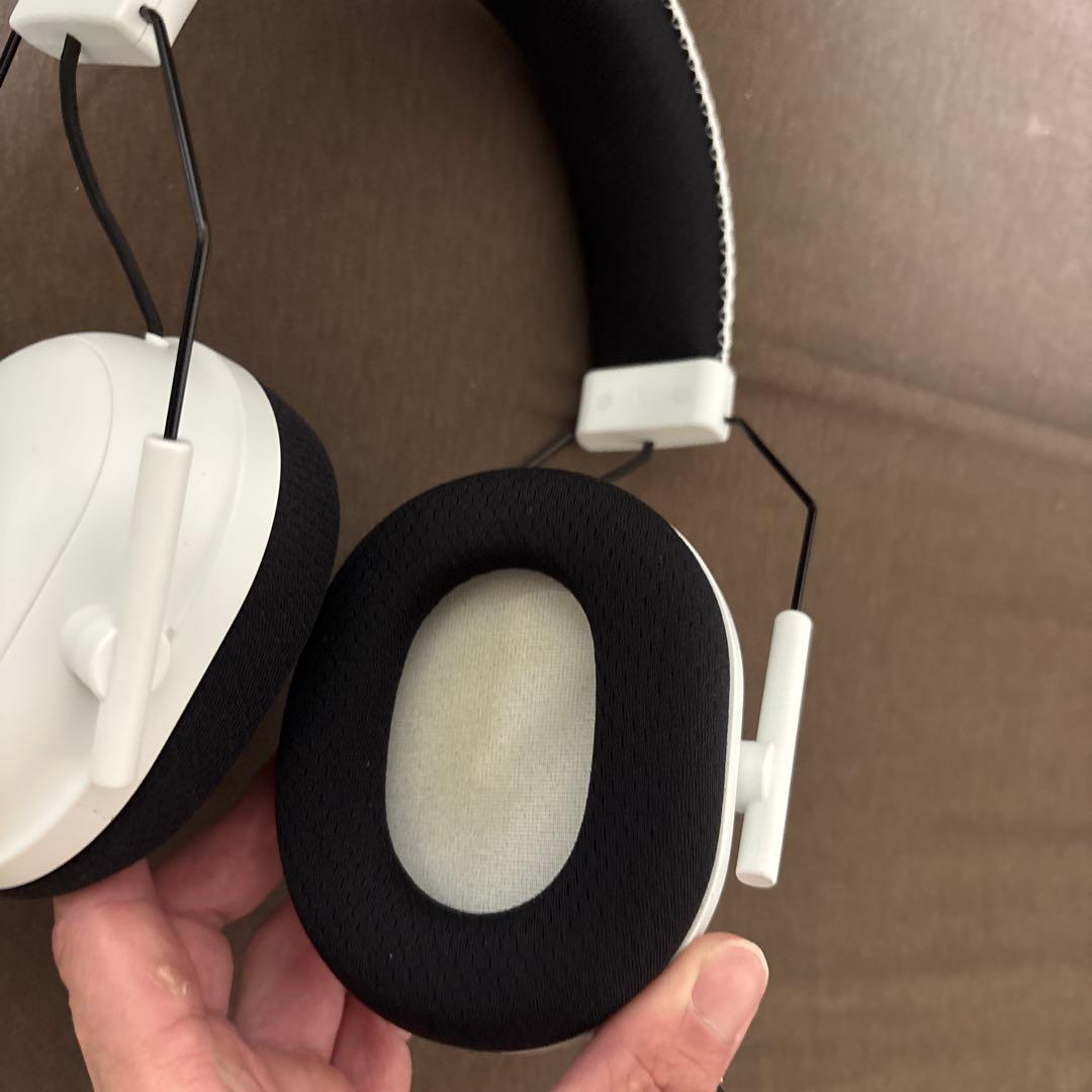 ヘッドホン Razer BLACKSHARK V2 PRO WHITE EDITION