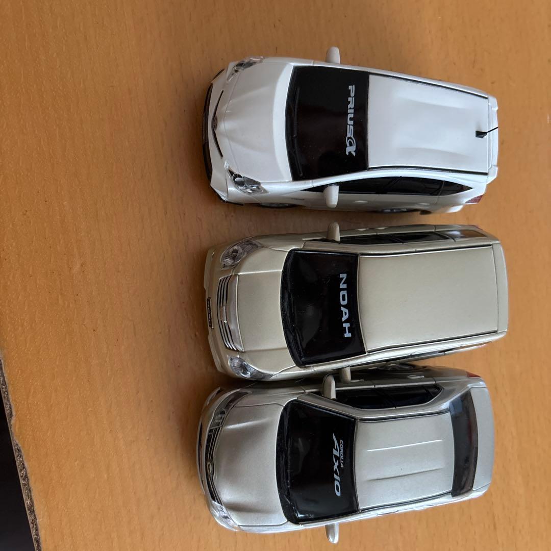 ミニカー 3台セット パッソ ノア エクシーガ