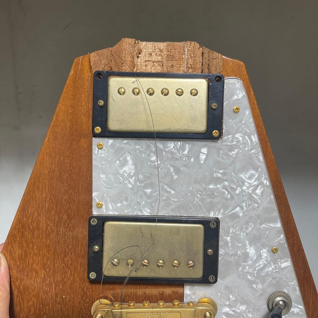 ジ*ン様 V型エレキギタージャンク商品