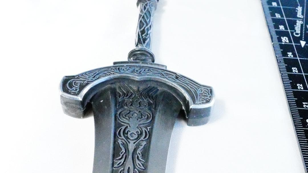 30cmガーゴイルの黒剣 エルデンリング ミニ武器 キーホルダー アクセサリ