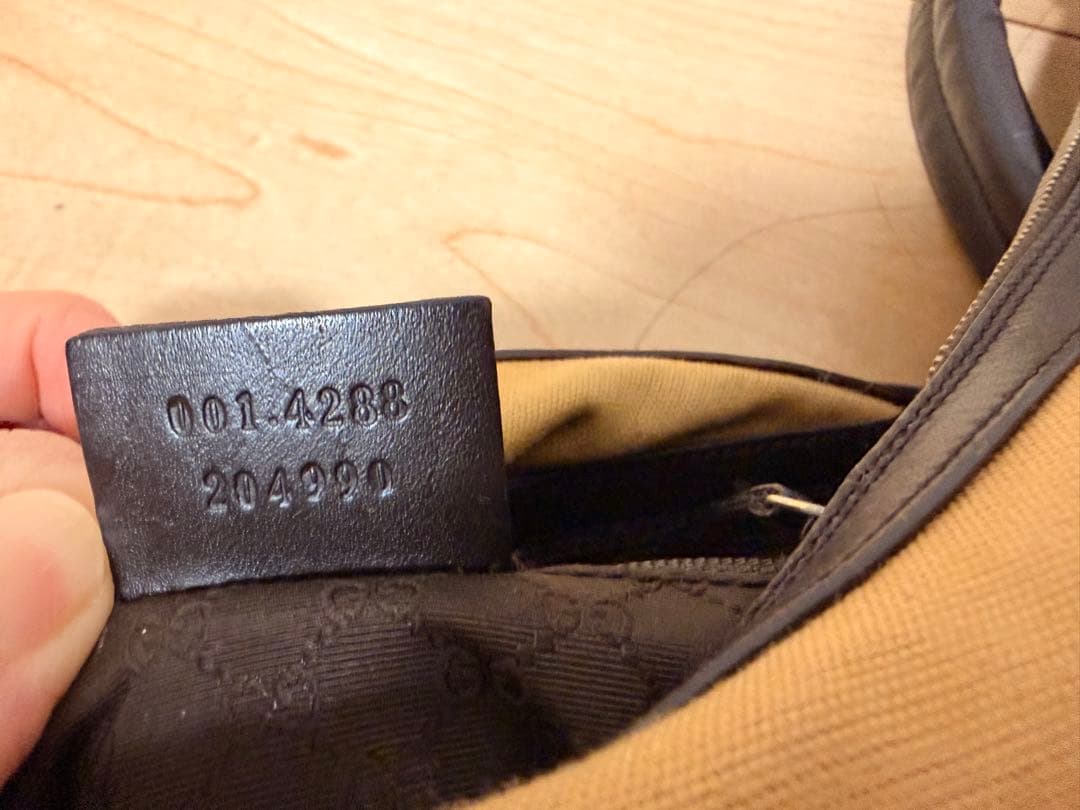 GUCCI ベージュ ショルダーバッグ