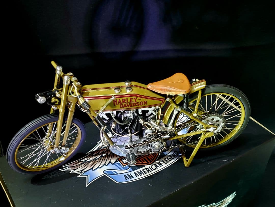 本物級の完成度、重厚な造りです。1/10 1927年型8バルブ　レーサーセリカ