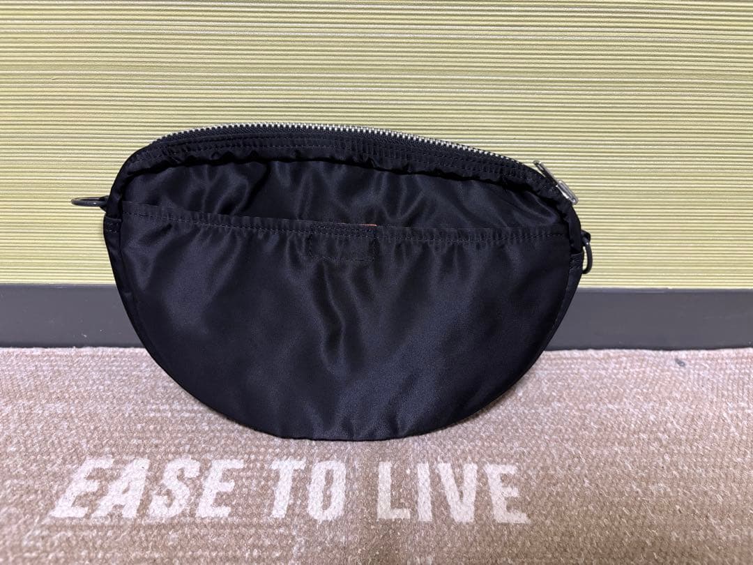 ポーター 　PORTER　　タンカー ハーフムーン ショルダーバッグ