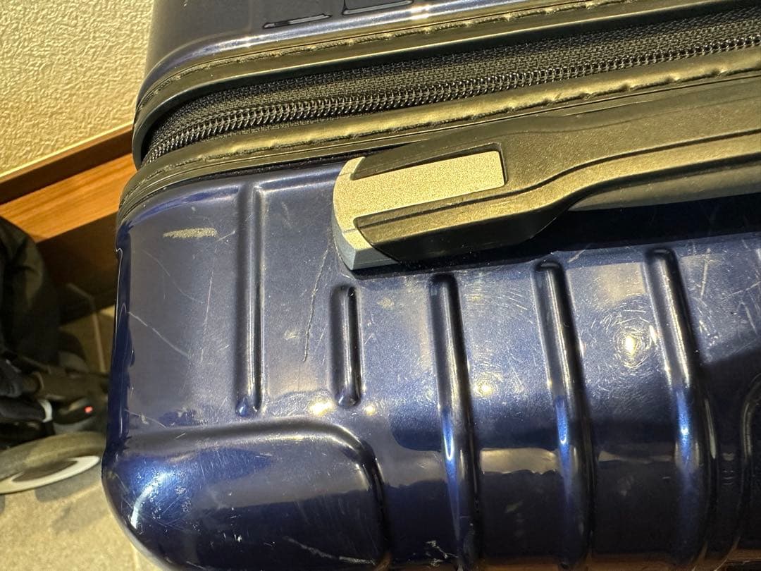 リモワ　スーツケース