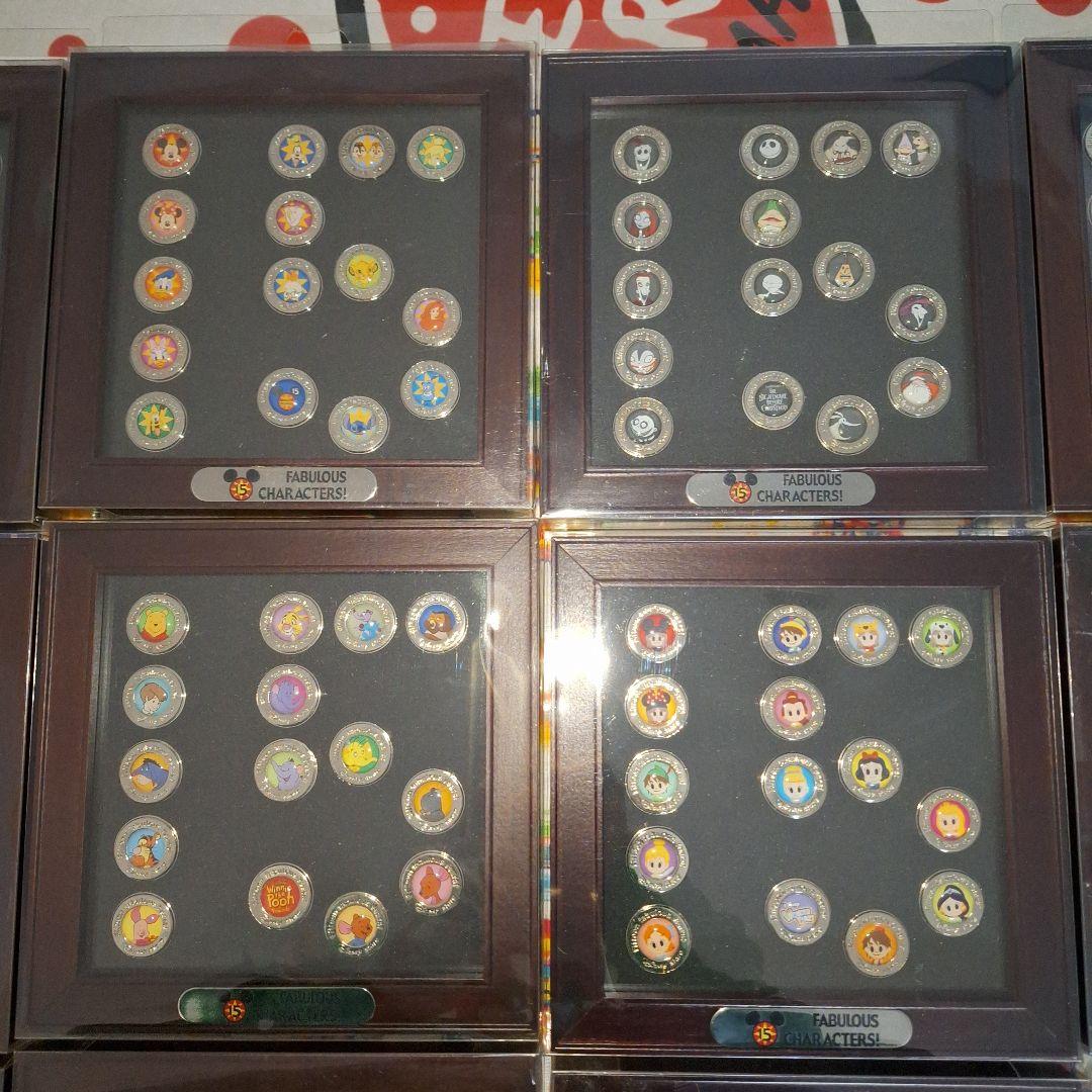 レア　ディズニーストア　コレクタブルカフスボタン　フルセット