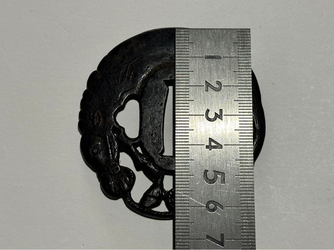 時代刀装具 鉄鐔 鉄鍔 馬図透かし彫 透かし鍔 刀剣 武具 拵え