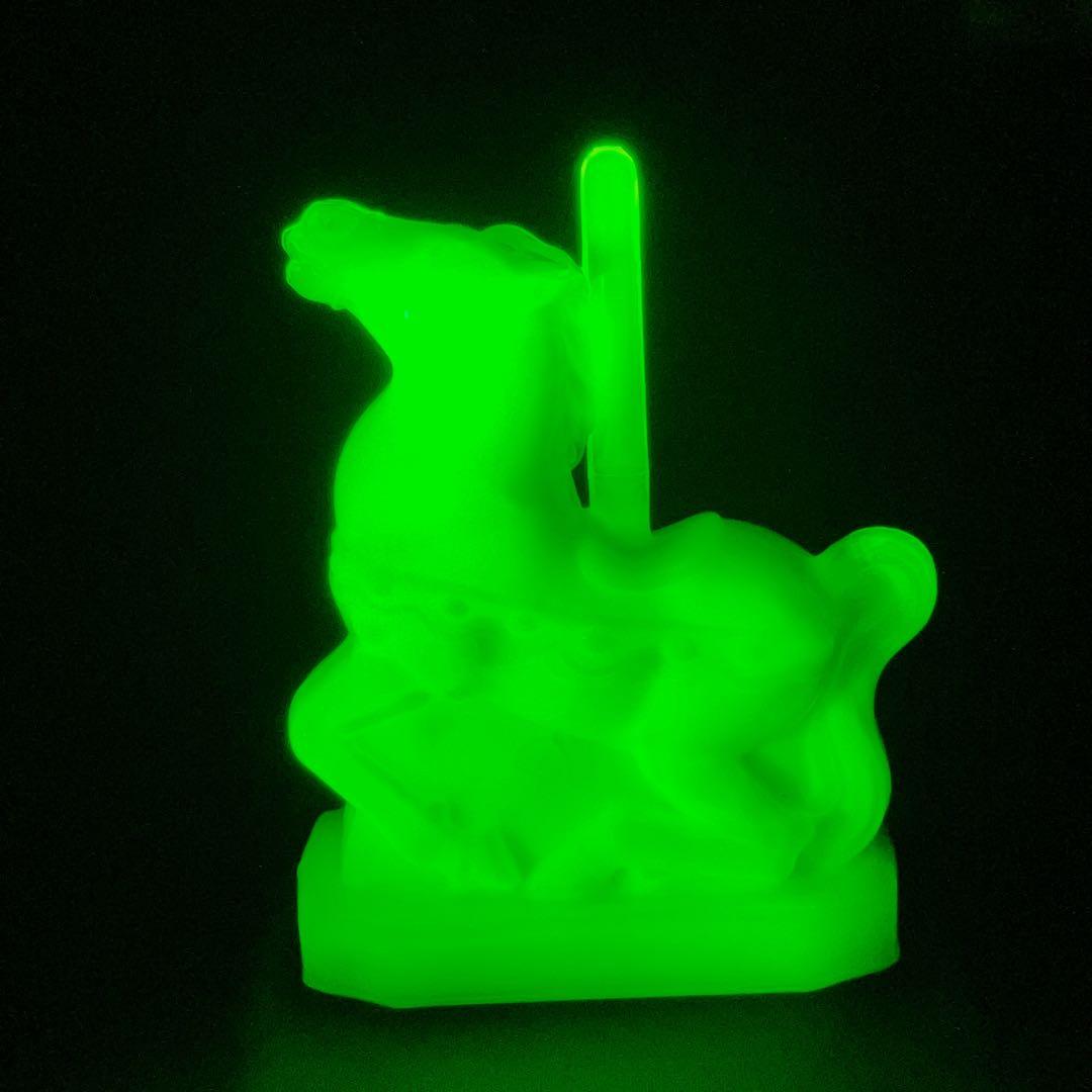 ウランガラス Boyd ボイド社 オブジェ 置物 木馬 馬 メリーゴーラウンド