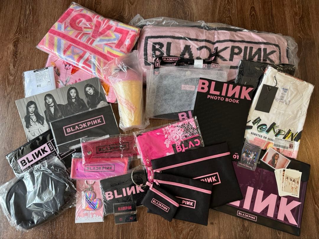 BLACKPINK 公式ファンクラブアイテム＆グッズ+ポスター×2　まとめ売り