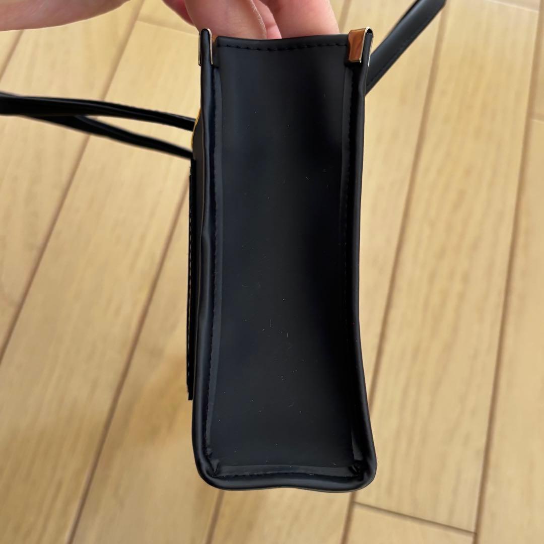 FENDI ブラック ミニバッグ