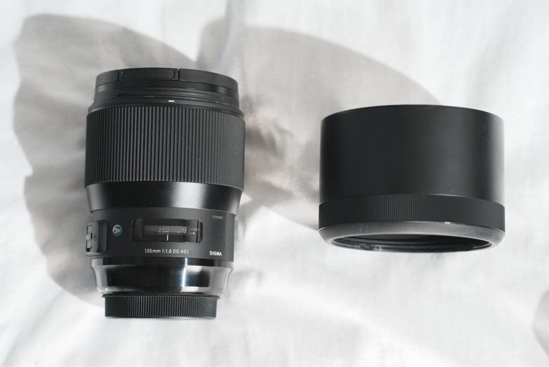 SIGMA 135mm F1.8 DG HSM Art レンズ　EFマウント