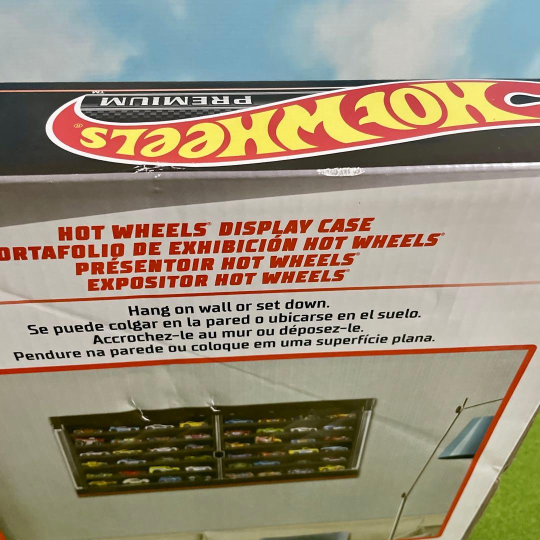 ホットウィール プレミアム ディスプレイケース　新品　未開封　ミニカー付き