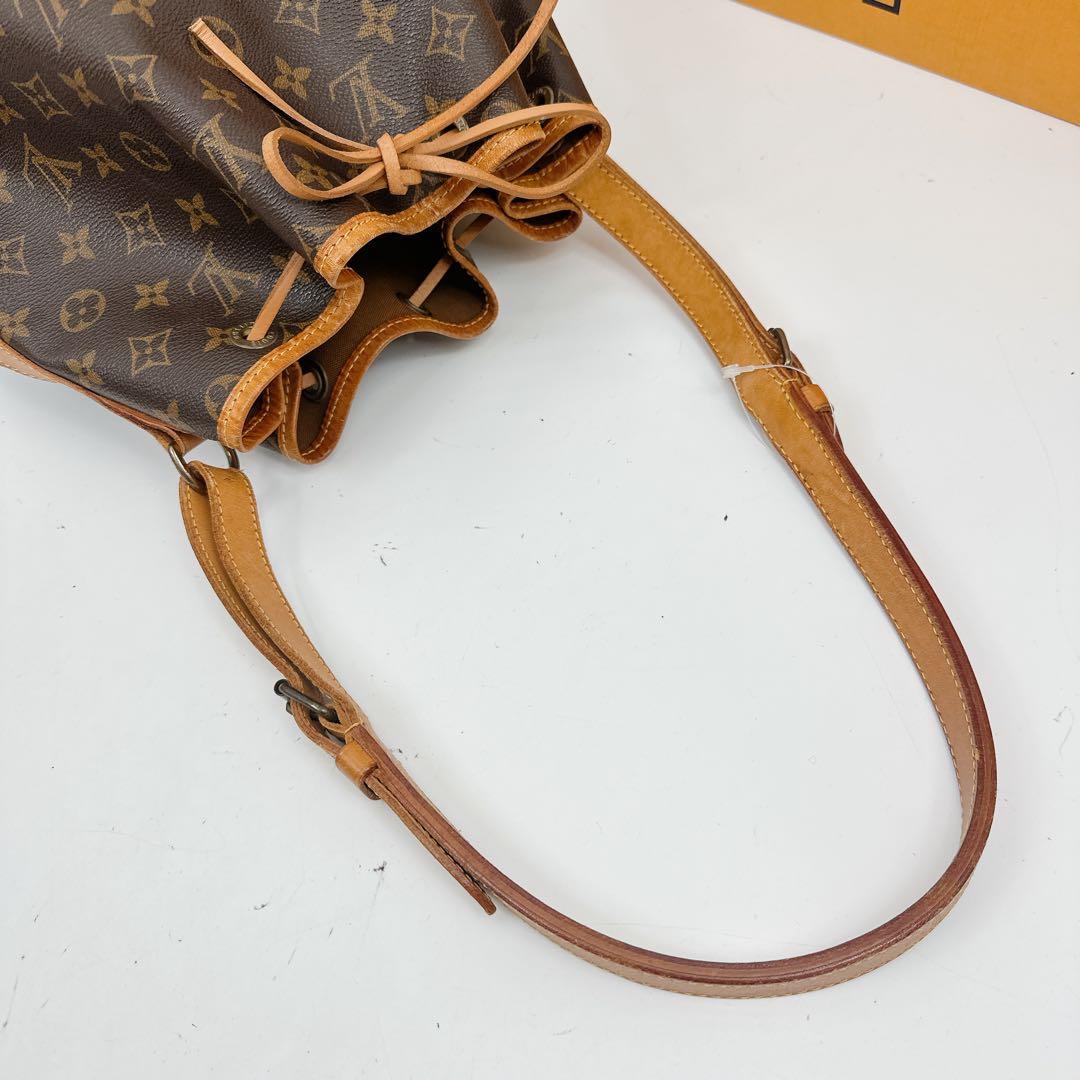 ルイヴィトン　モノグラム　巾着　ショルダーバッグ　ノエ